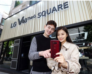LG전자, 가로수길에 LG V40 ThinQ 체험존 열어